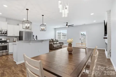 2614 Winter Thistle Way