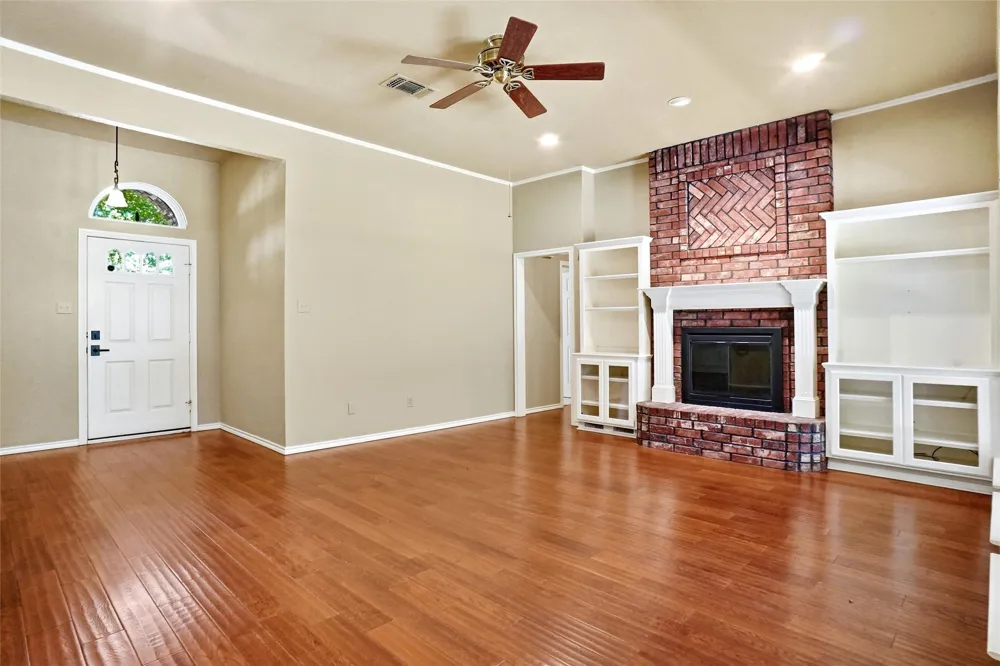 1321 Oak Harbor Boulevard Azle, TX 76020