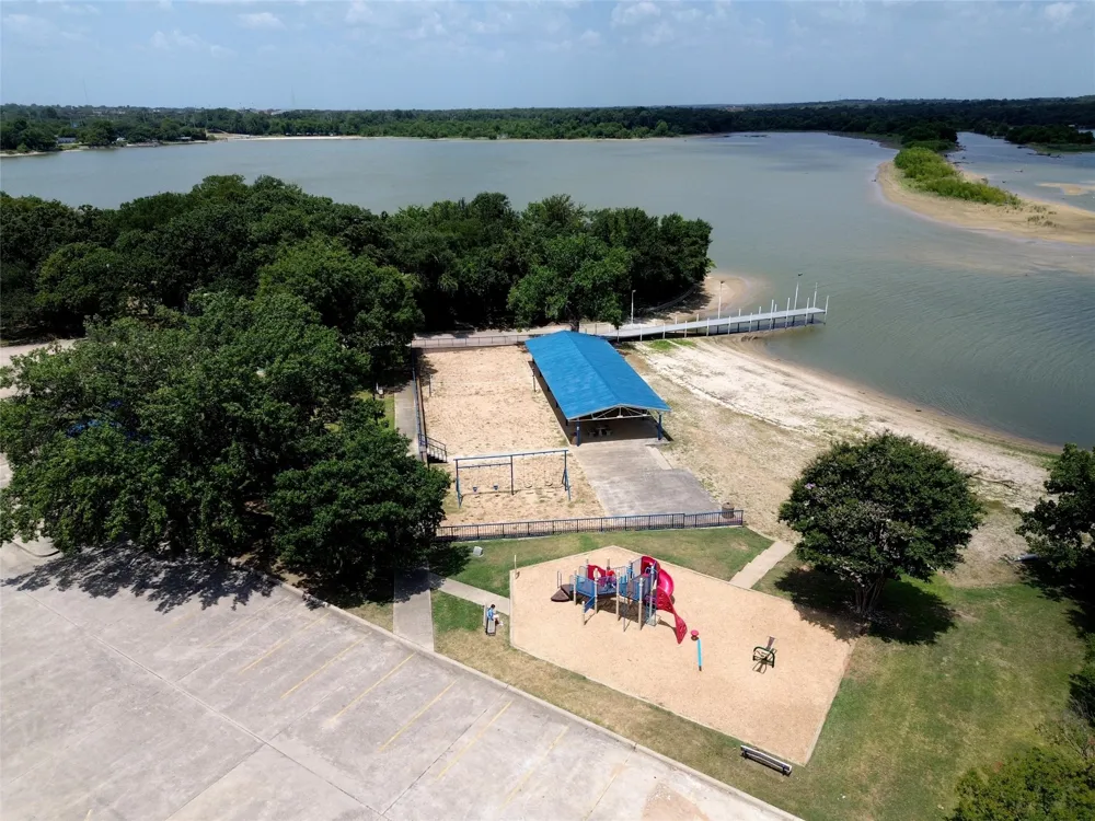 1321 Oak Harbor Boulevard Azle, TX 76020