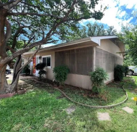 600 Lake Drive