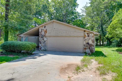 900 Pawnee Place
