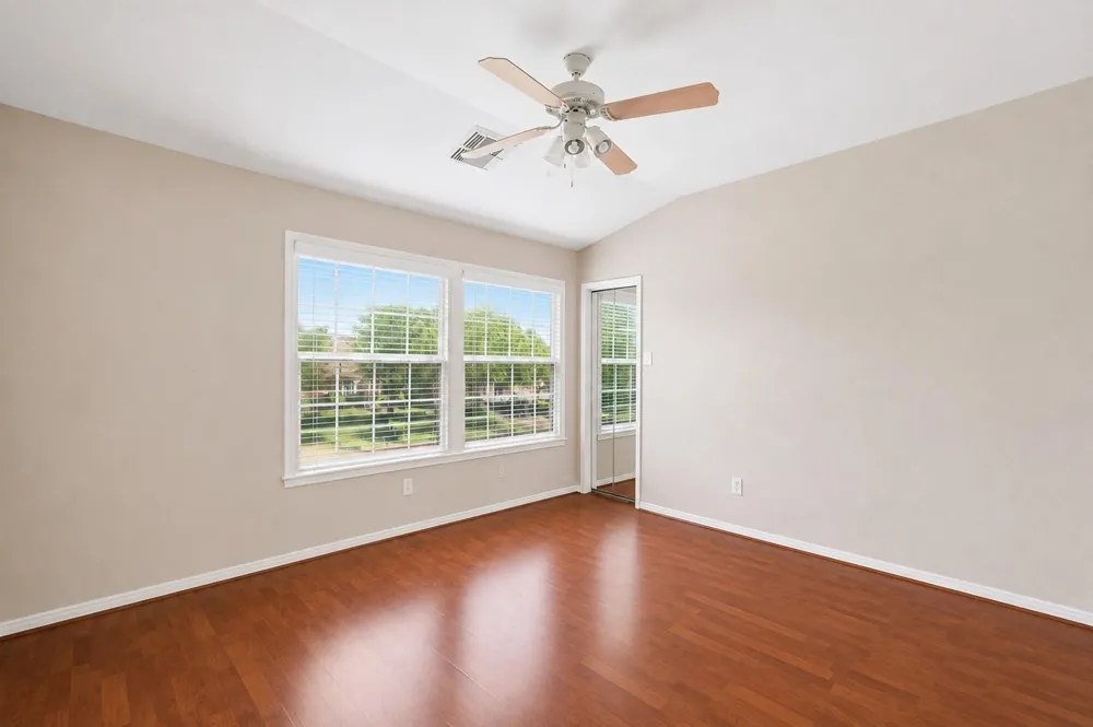 235 Magnolia Way League City, TX 77573