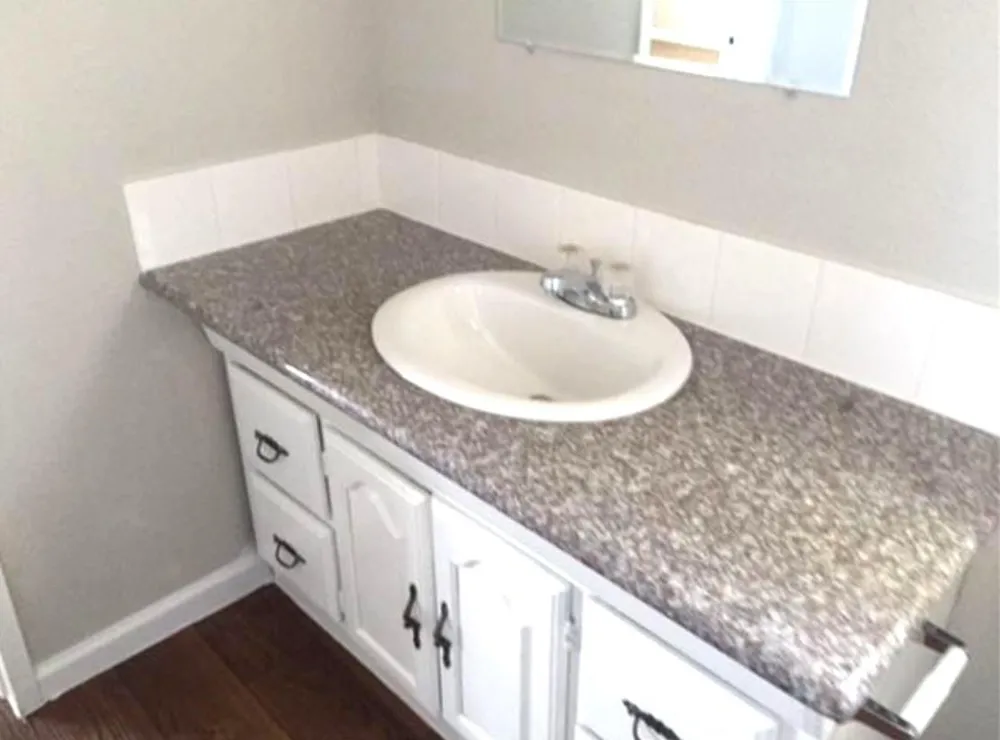 802 S Virginia Street La Porte, TX 77571