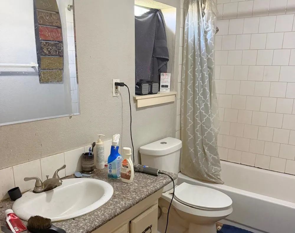 802 S Virginia Street La Porte, TX 77571