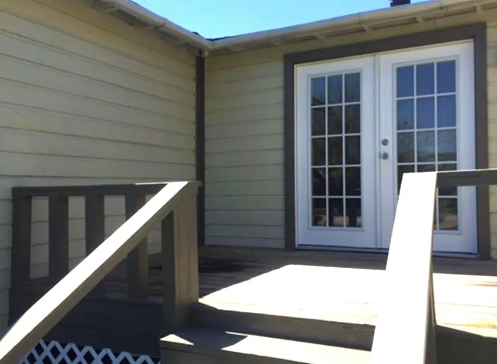 802 S Virginia Street La Porte, TX 77571