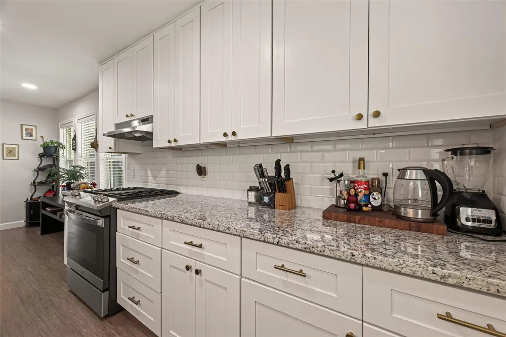 3315 Walsh Street Bayview, TX 77518