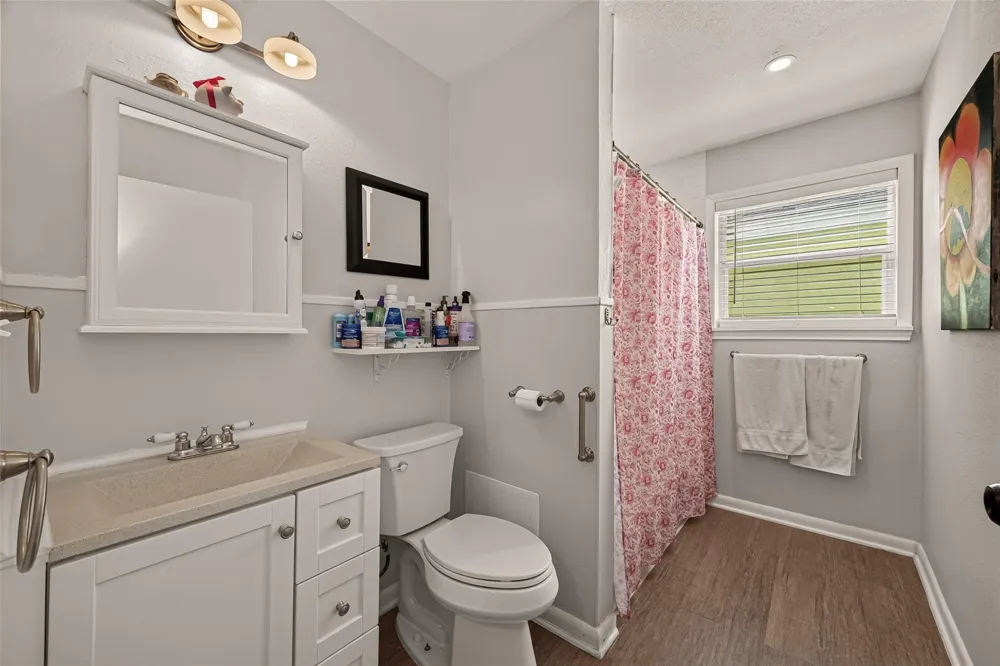 3315 Walsh Street Bayview, TX 77518