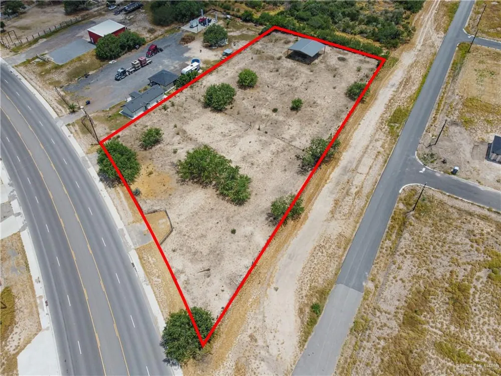 8911 W Mile 3 Road Penitas, TX 78576