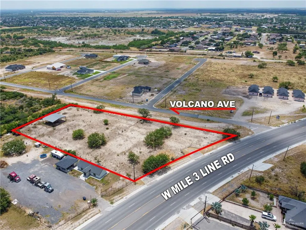 8911 W Mile 3 Road Penitas, TX 78576
