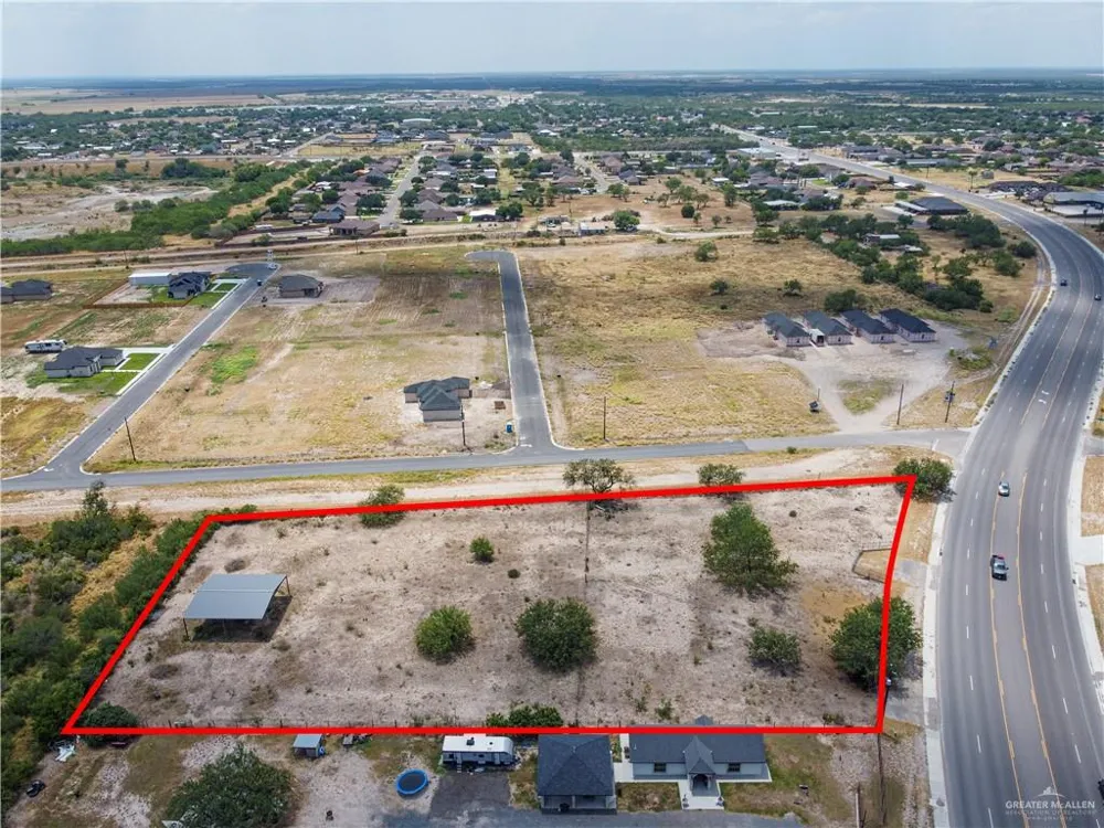 8911 W Mile 3 Road Penitas, TX 78576