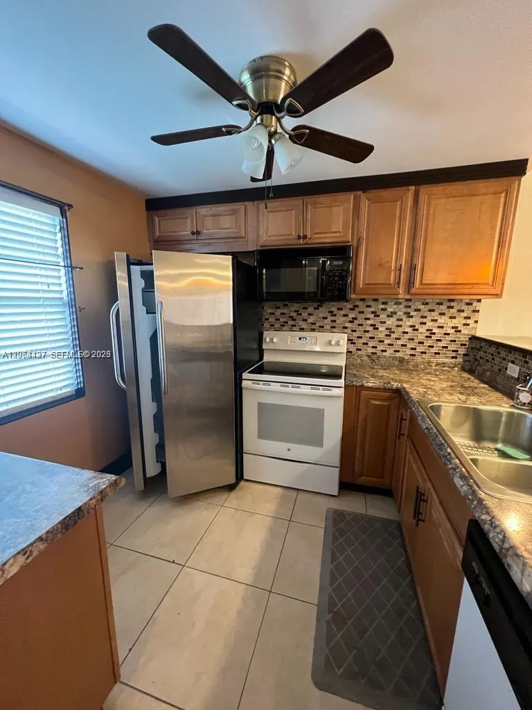 7305 NW 4th Pl #108 Margate, FL 33063