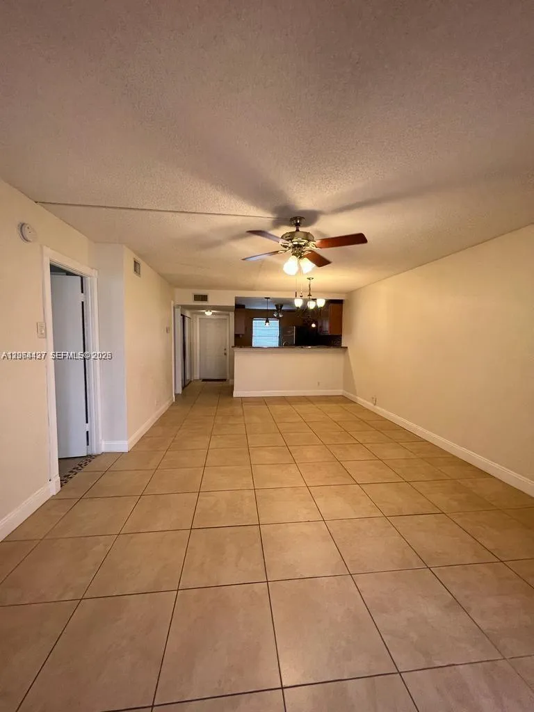 7305 NW 4th Pl #108 Margate, FL 33063