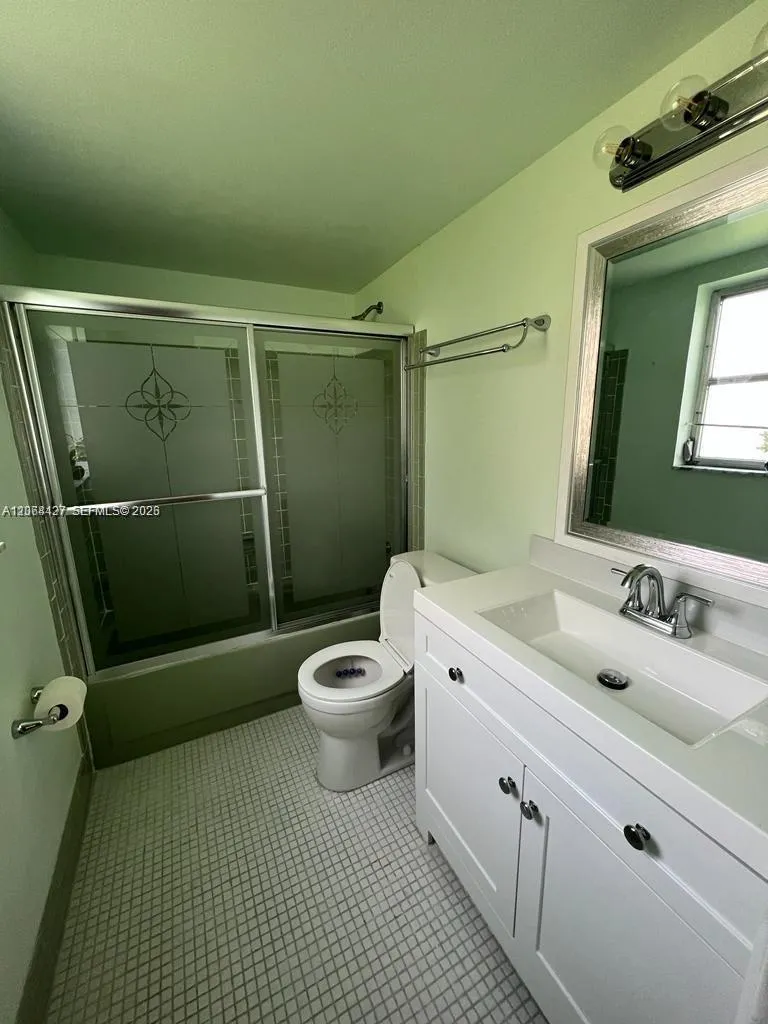 7305 NW 4th Pl #108 Margate, FL 33063