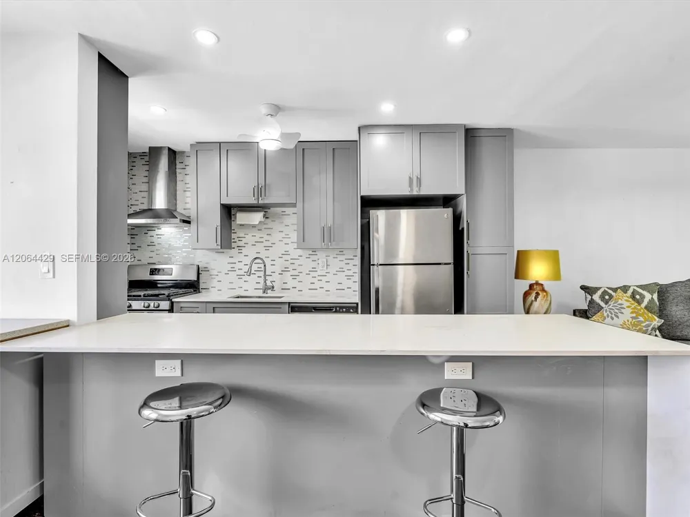 15 NW 204th St #30 Miami Gardens, FL 33169