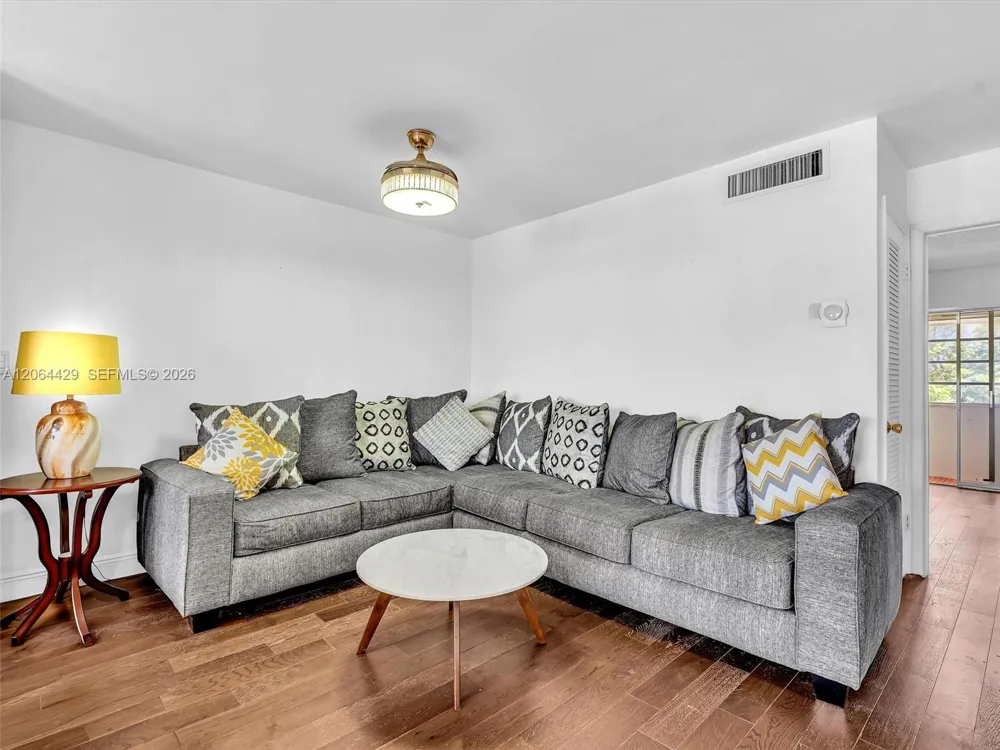 15 NW 204th St #30 Miami Gardens, FL 33169