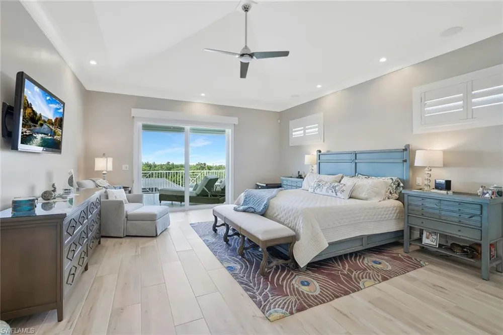 564 Spinnaker Drive Marco Island, FL 34145