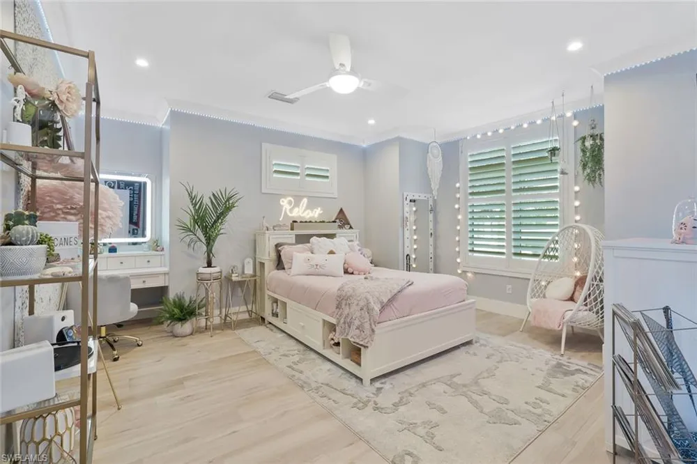 564 Spinnaker Drive Marco Island, FL 34145
