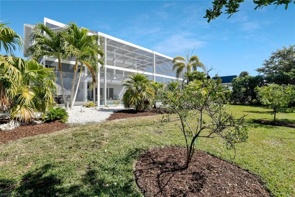564 Spinnaker Drive Marco Island, FL 34145