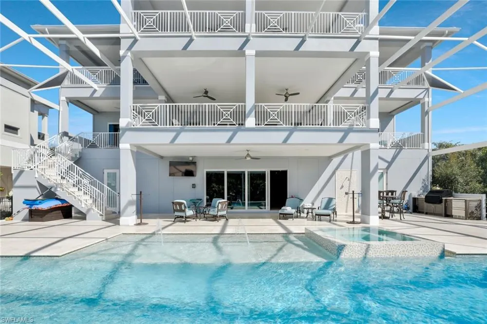 564 Spinnaker Drive Marco Island, FL 34145