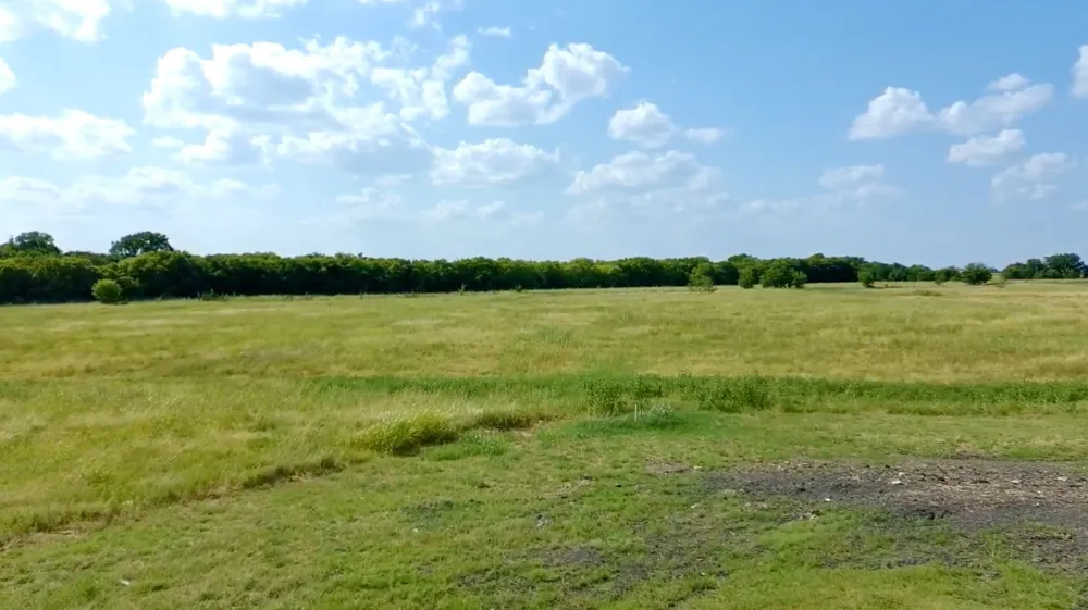 5393 County Road 4102 Kaufman, TX 75142