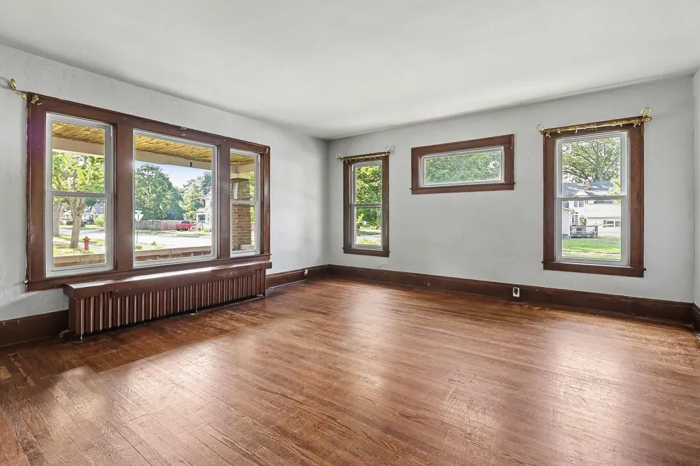 1607 6th Street Muskegon, MI 49441