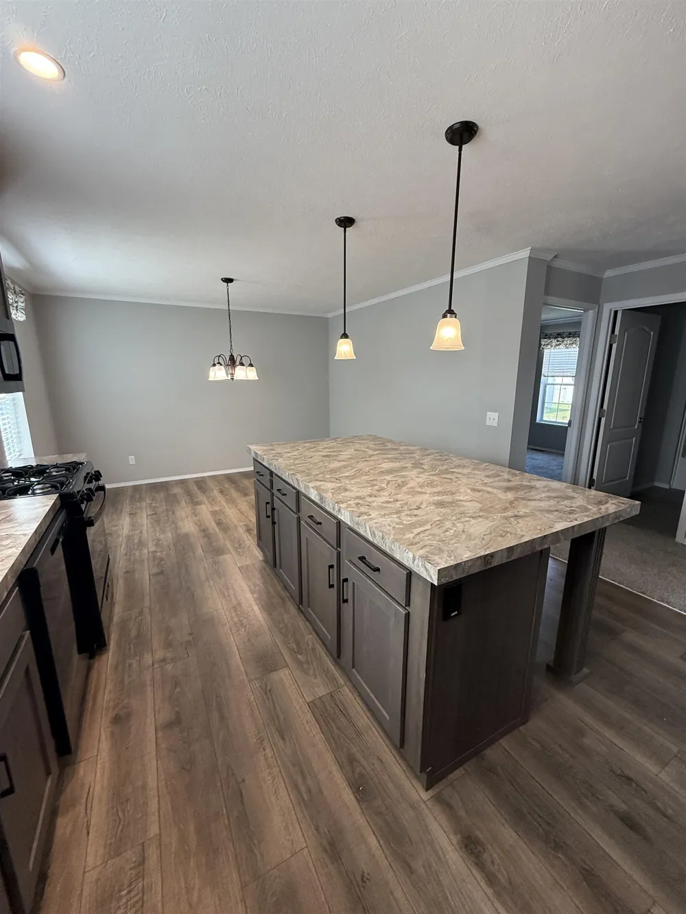 1211 Wellington Union Charter Township, MI 48858
