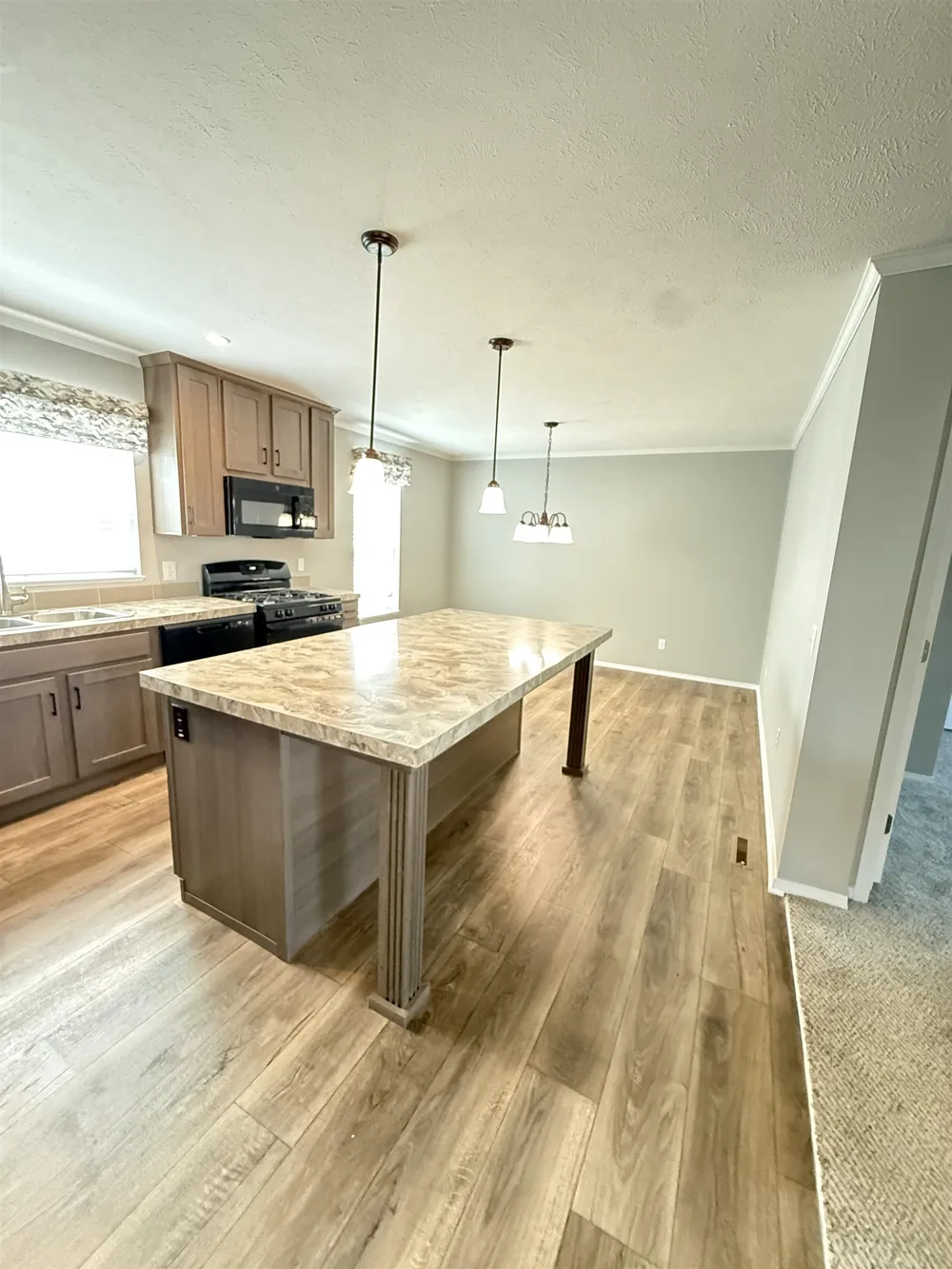 1211 Wellington Union Charter Township, MI 48858