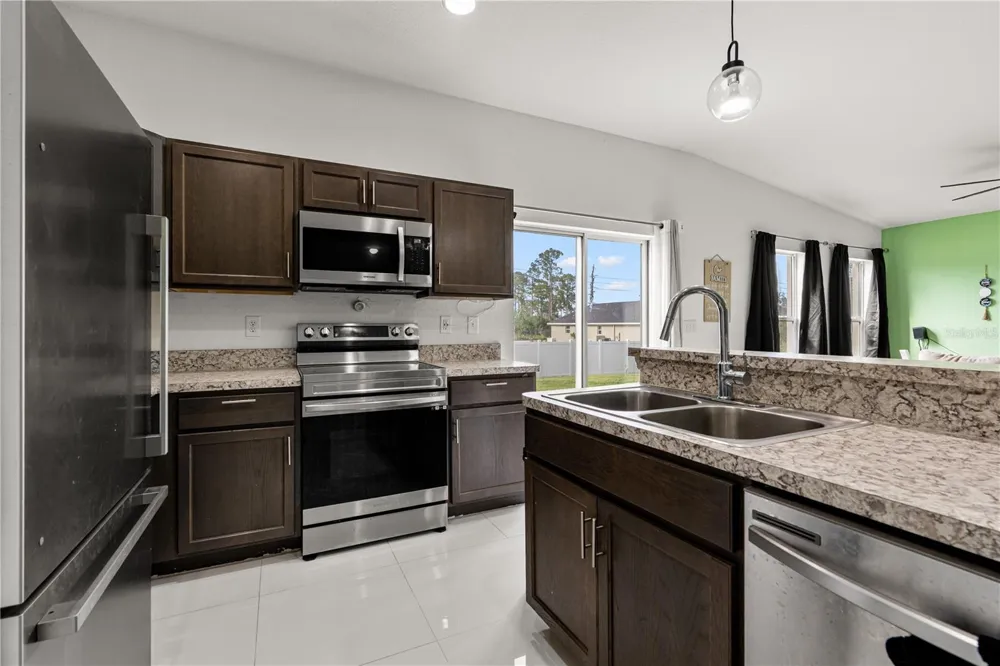5906 ESCALON DRIVE Sebring, FL 33872