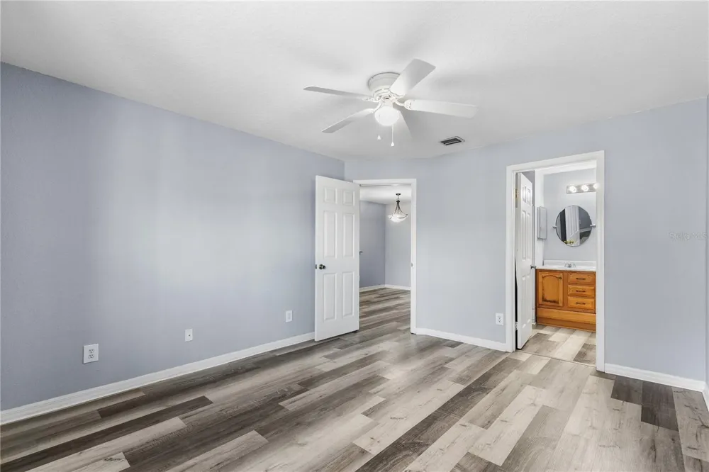 7605 PISSARRO DRIVE #13204 Orlando, FL 32819