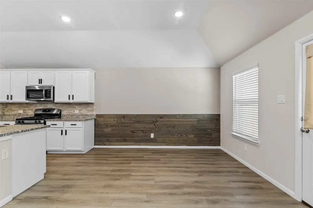 1137 Chandler Drive Crowley, TX 76036