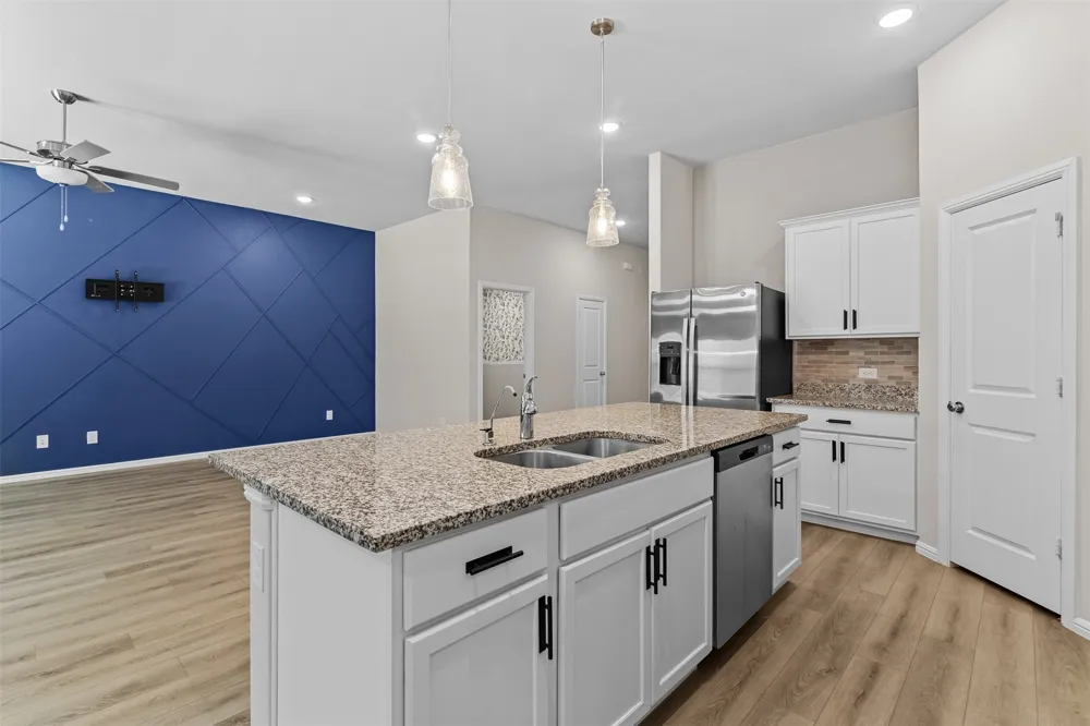 1137 Chandler Drive Crowley, TX 76036