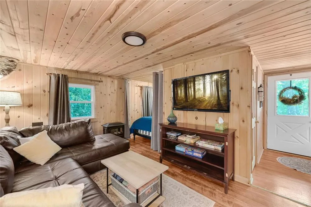 185 Pope Dickson Lane Clarkesville, GA 30523