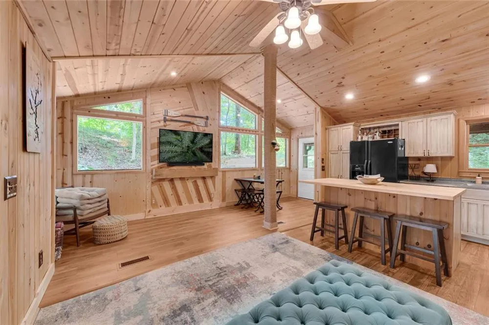 185 Pope Dickson Lane Clarkesville, GA 30523
