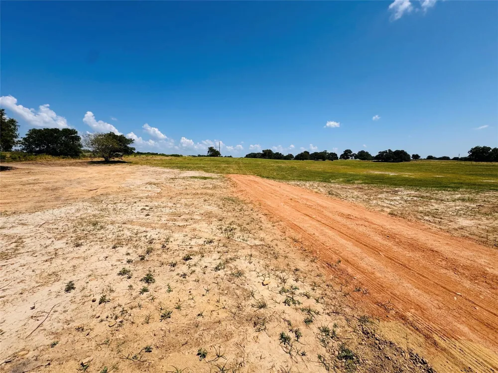 9829 W Us 90 Schulenburg, TX 78956