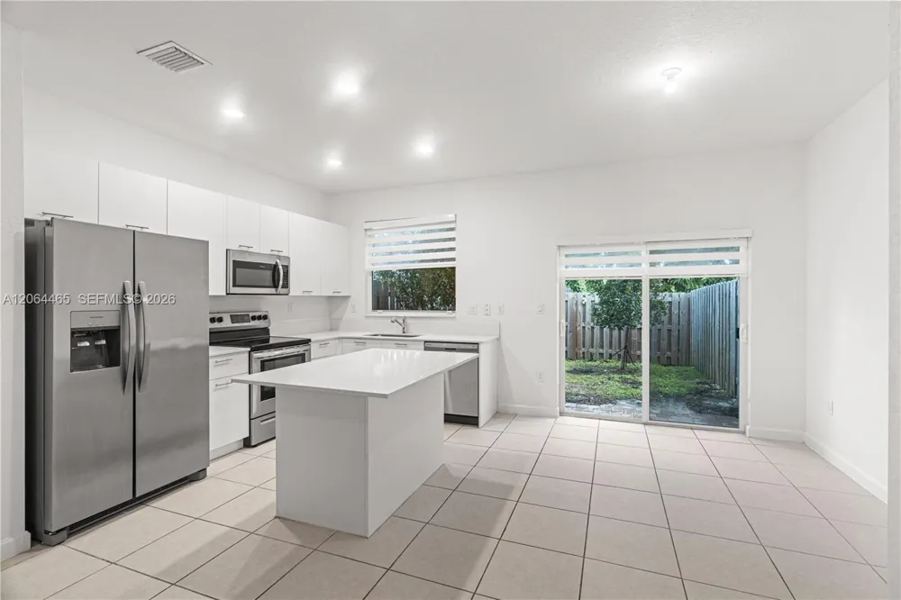 12121 NW 23rd Ct Miami, FL 33167