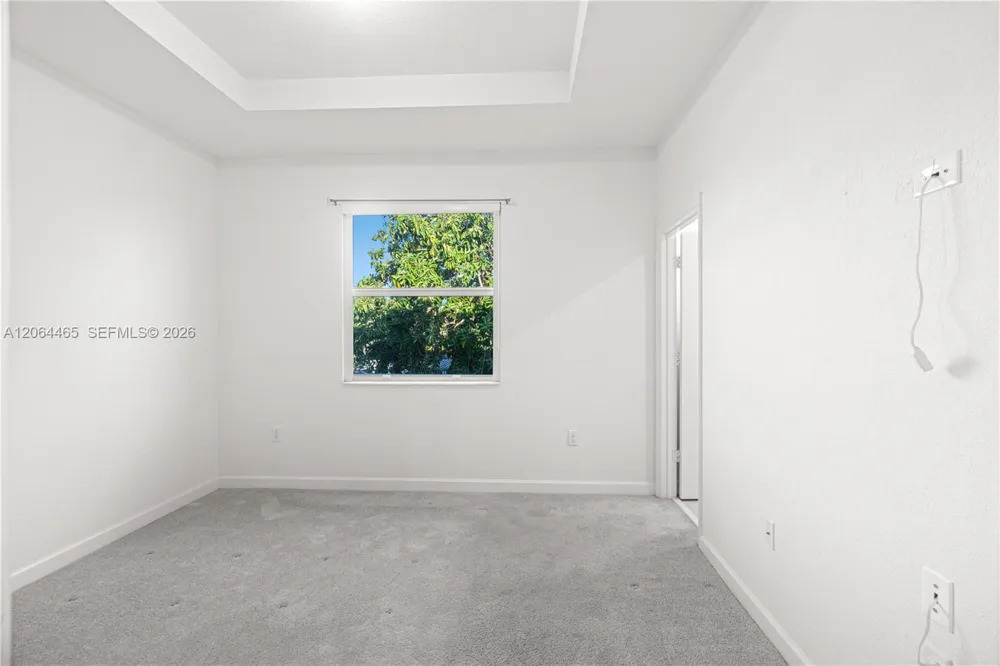 12121 NW 23rd Ct Miami, FL 33167