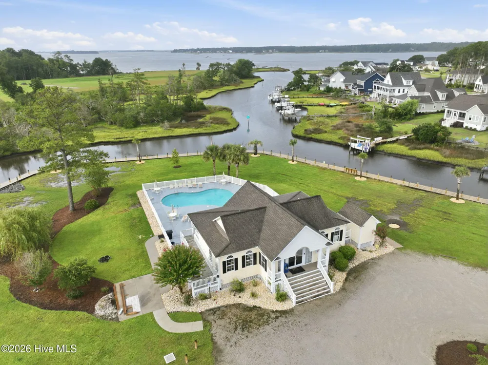 112 White Heron Lane Swansboro, NC 28584
