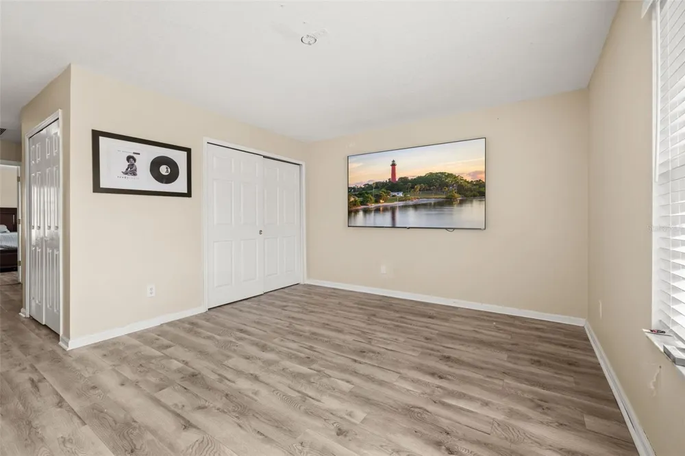 1404 SWAINSON COURT Orlando, FL 32837