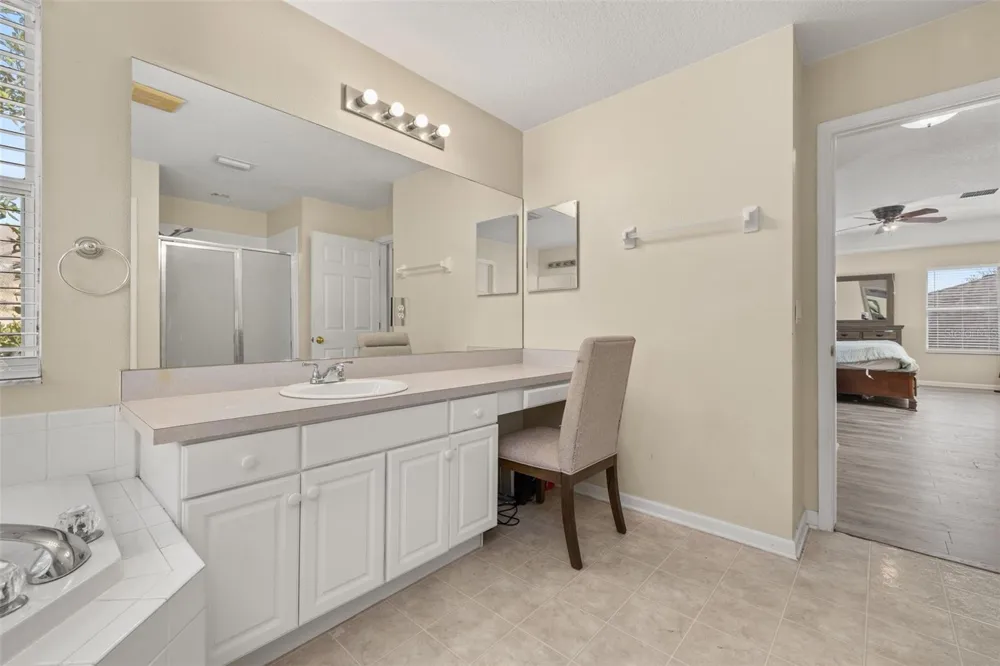 1404 SWAINSON COURT Orlando, FL 32837