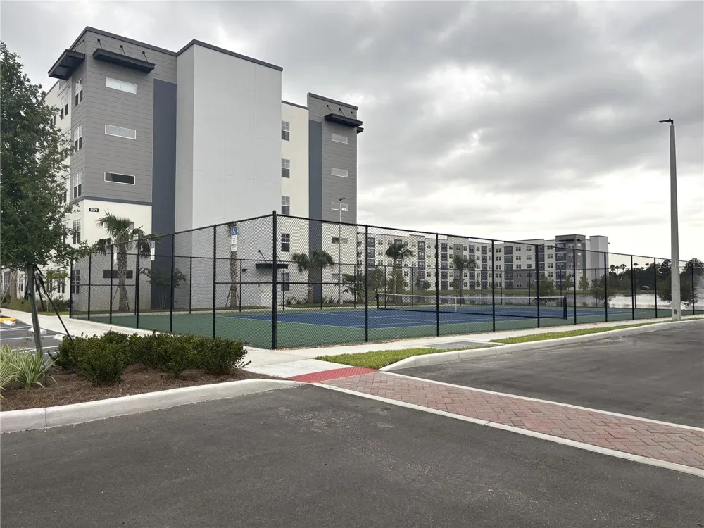5563 MILLENIA PARK BOULEVARD #322 Orlando, FL 32839