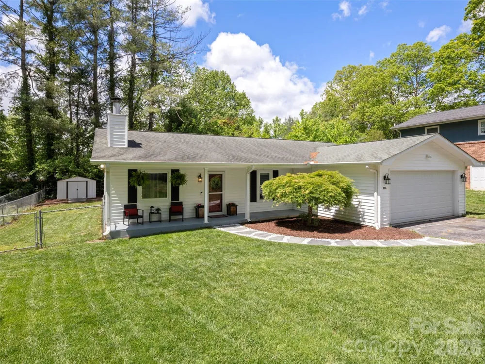 224 Clover Drive Fletcher, NC 28732