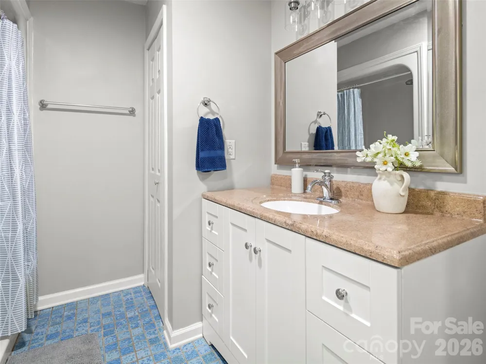 224 Clover Drive Fletcher, NC 28732