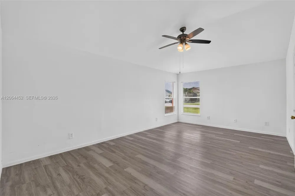 1502 Scholar CT Lehigh Acres, FL 33971