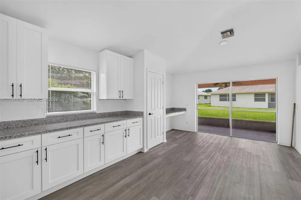 1502 Scholar CT Lehigh Acres, FL 33971