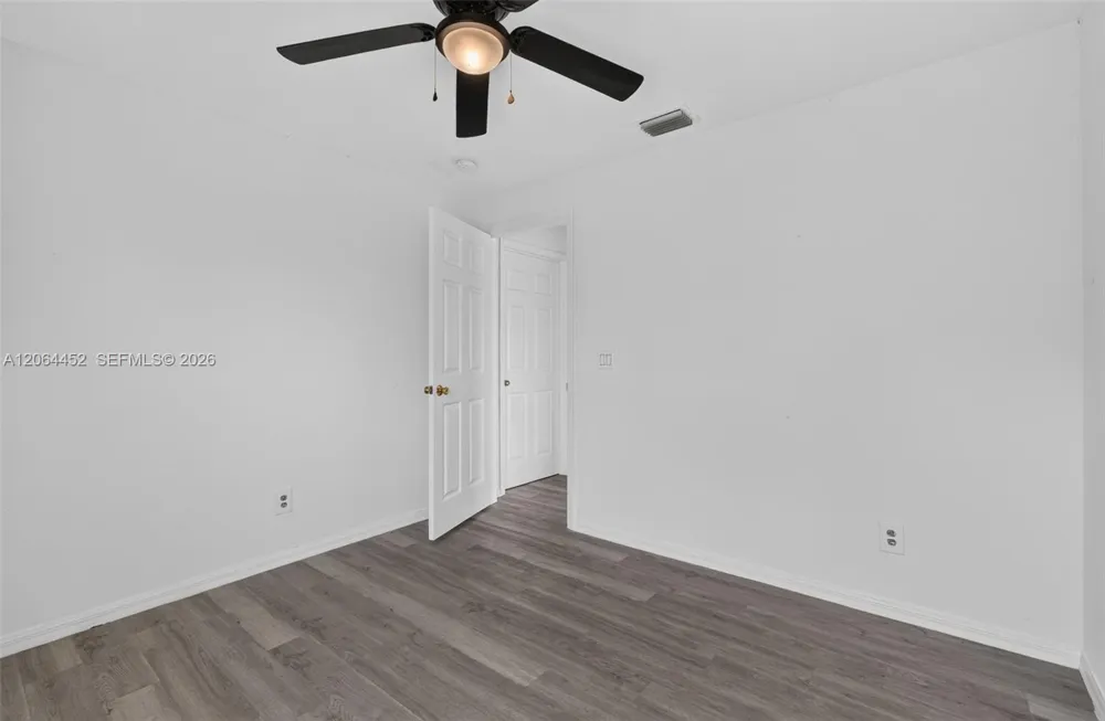 1502 Scholar CT Lehigh Acres, FL 33971