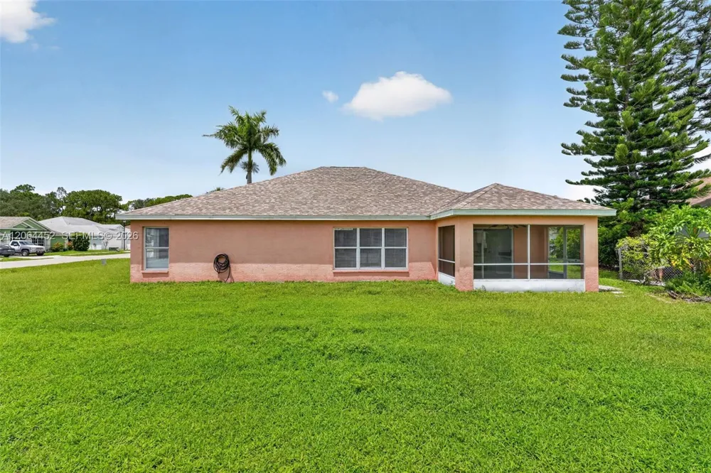 1502 Scholar CT Lehigh Acres, FL 33971