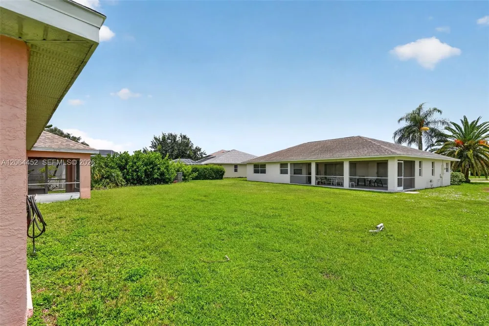 1502 Scholar CT Lehigh Acres, FL 33971