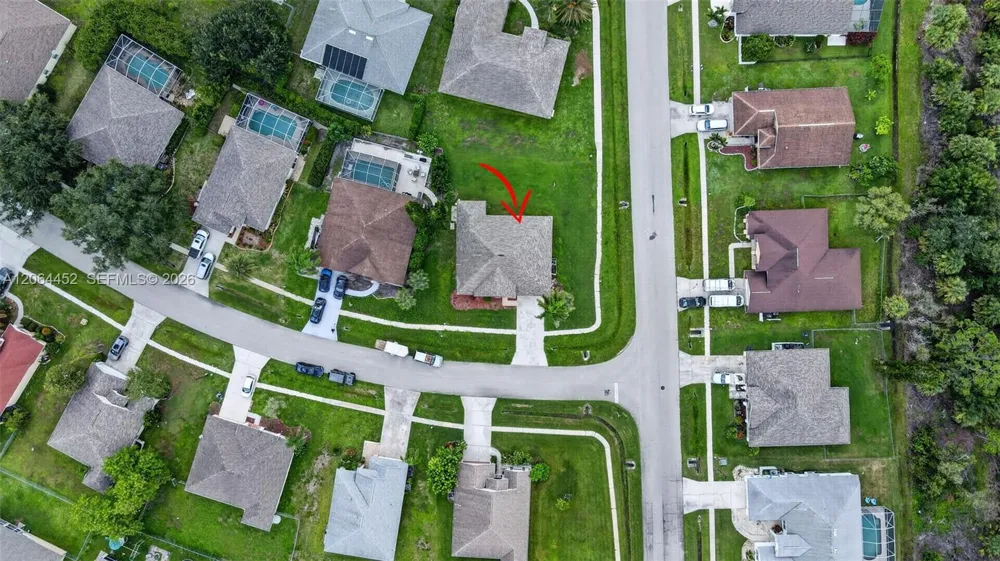1502 Scholar CT Lehigh Acres, FL 33971