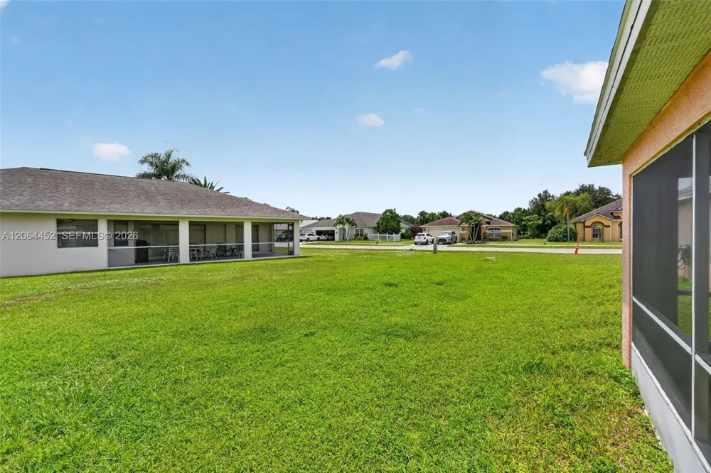 1502 Scholar CT Lehigh Acres, FL 33971