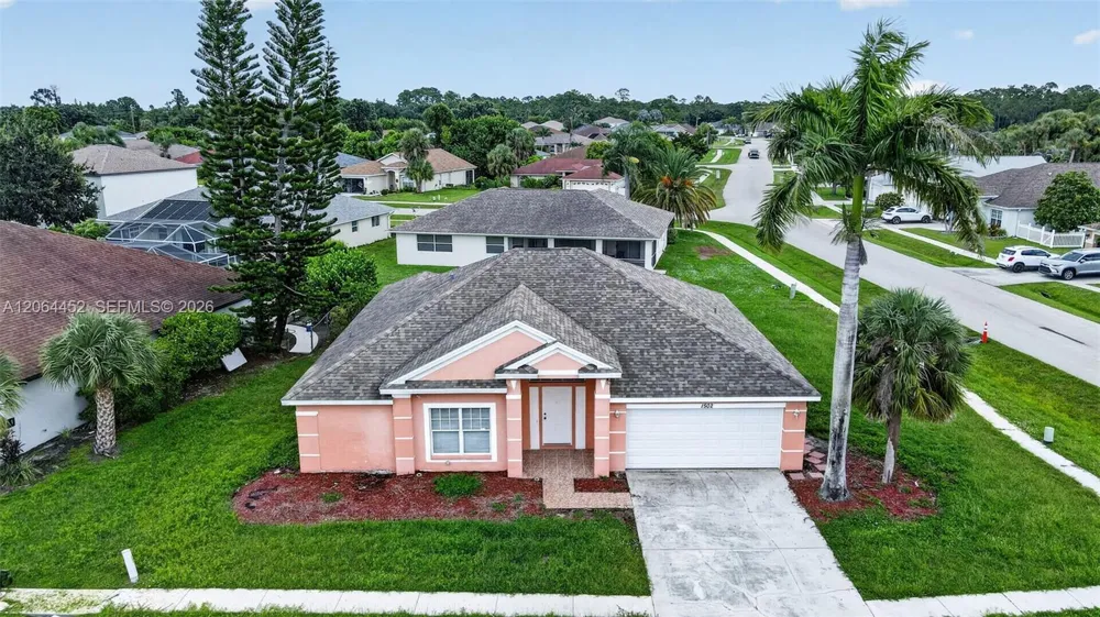 1502 Scholar CT Lehigh Acres, FL 33971
